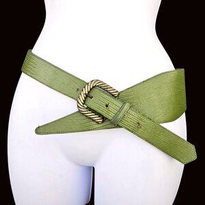 Vintage Avocado Green Leather Statement Belt Brass Buckle USA 27–31 Small